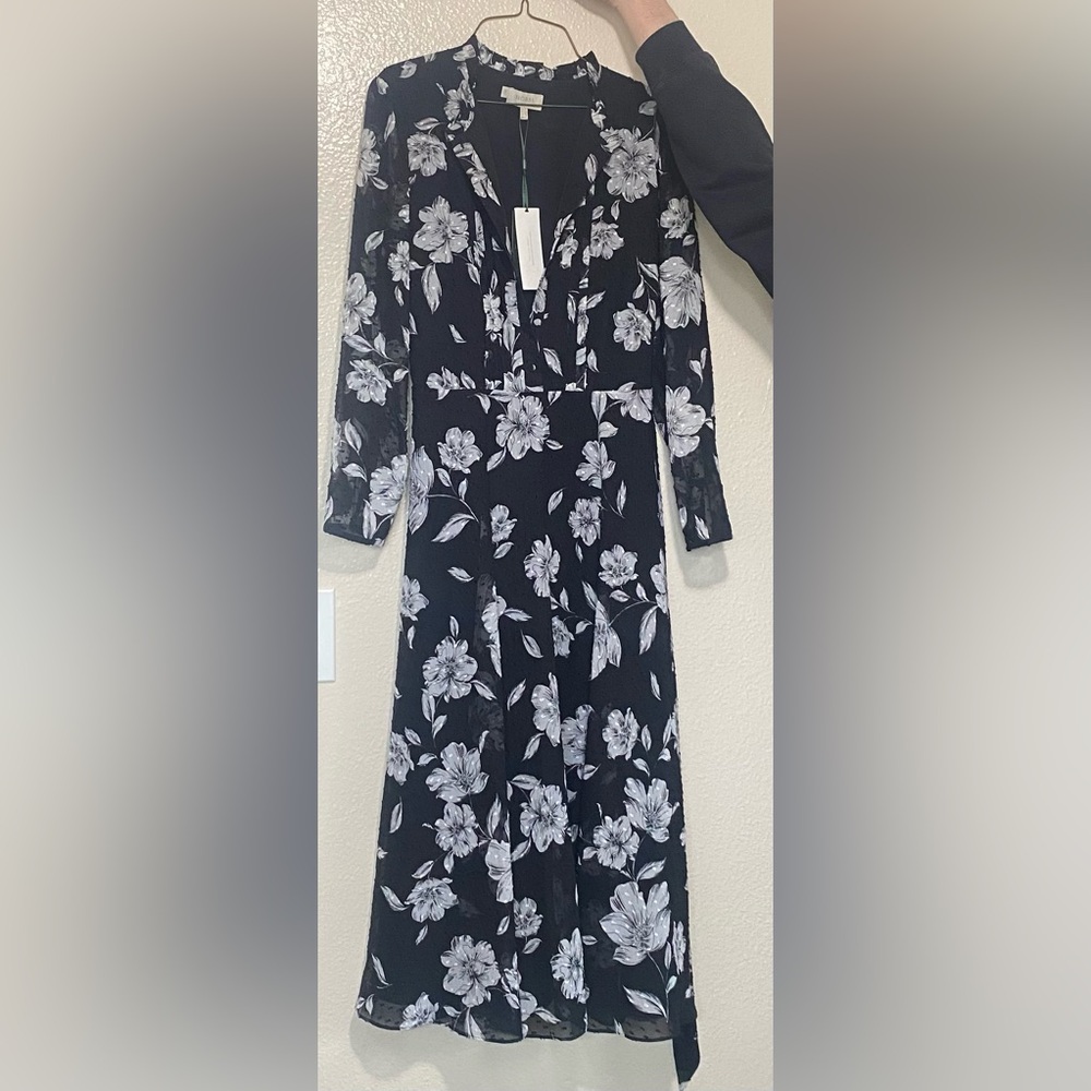 Black A-line Dress with Bishop Sleeves for Wedding Guest
